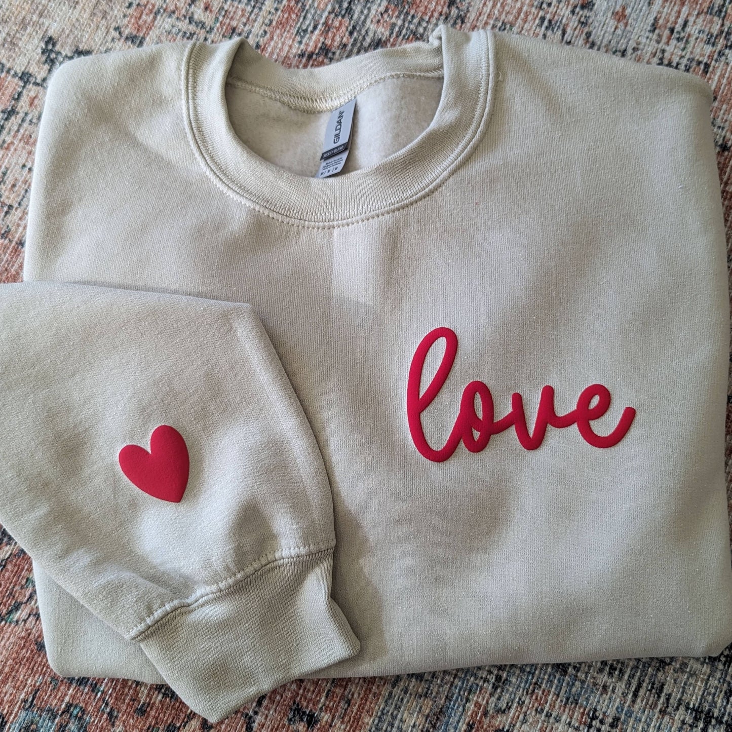 LOVE Sweater Puff Print: Sand / Small