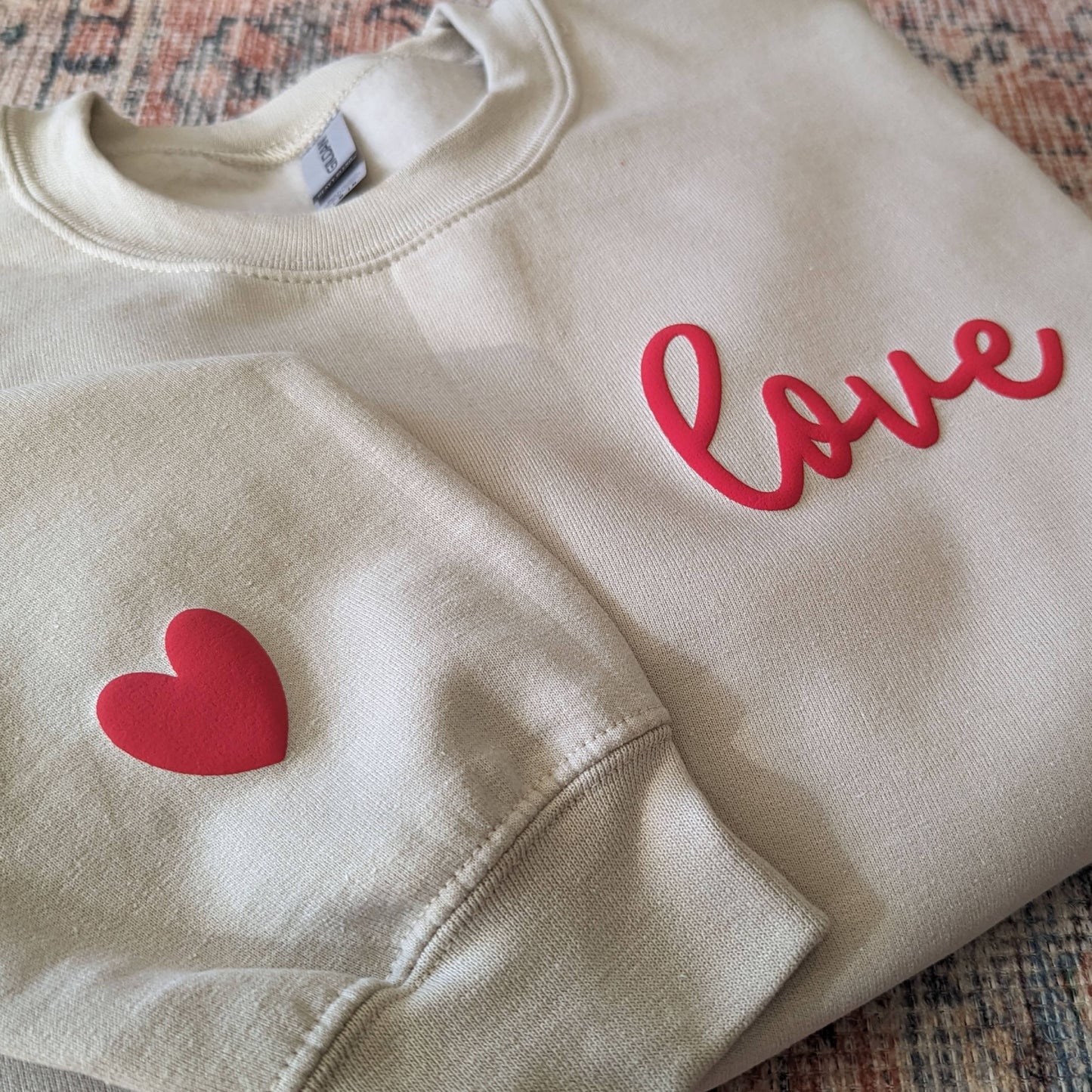 LOVE Sweater Puff Print: Sand / Small