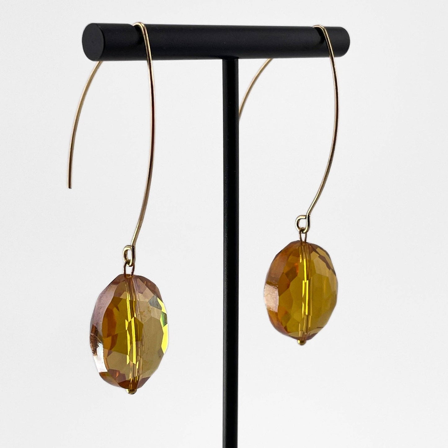 CRYSTAL | Drop Earrings: CHAMPAGNE / Gold